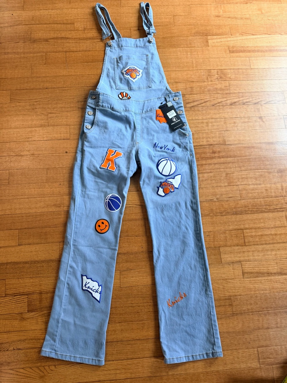 NWT FISLL NBA New York Knicks Light Wash Denim Overalls Patches Size L Women
